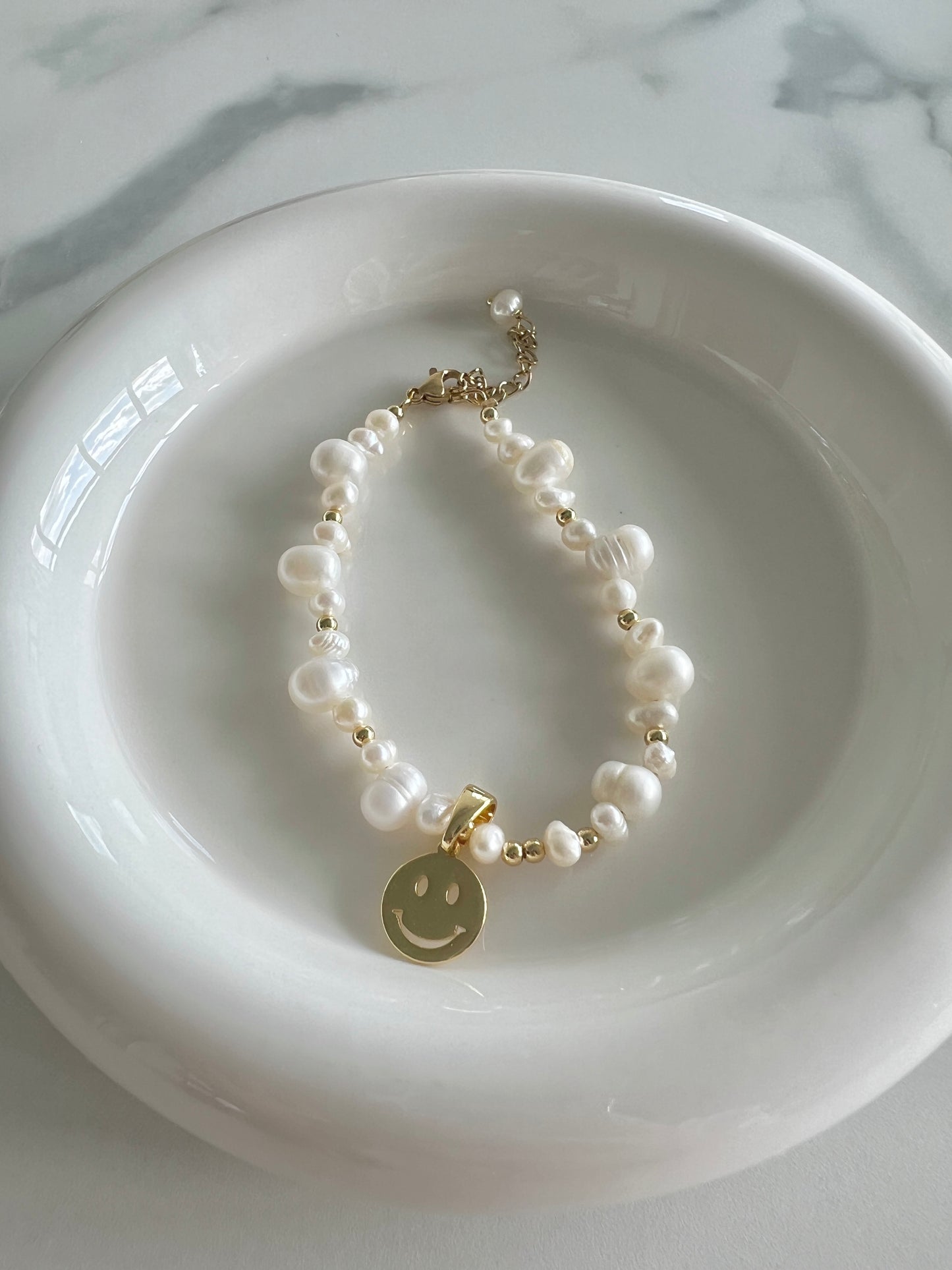 Smile pearl bracelet