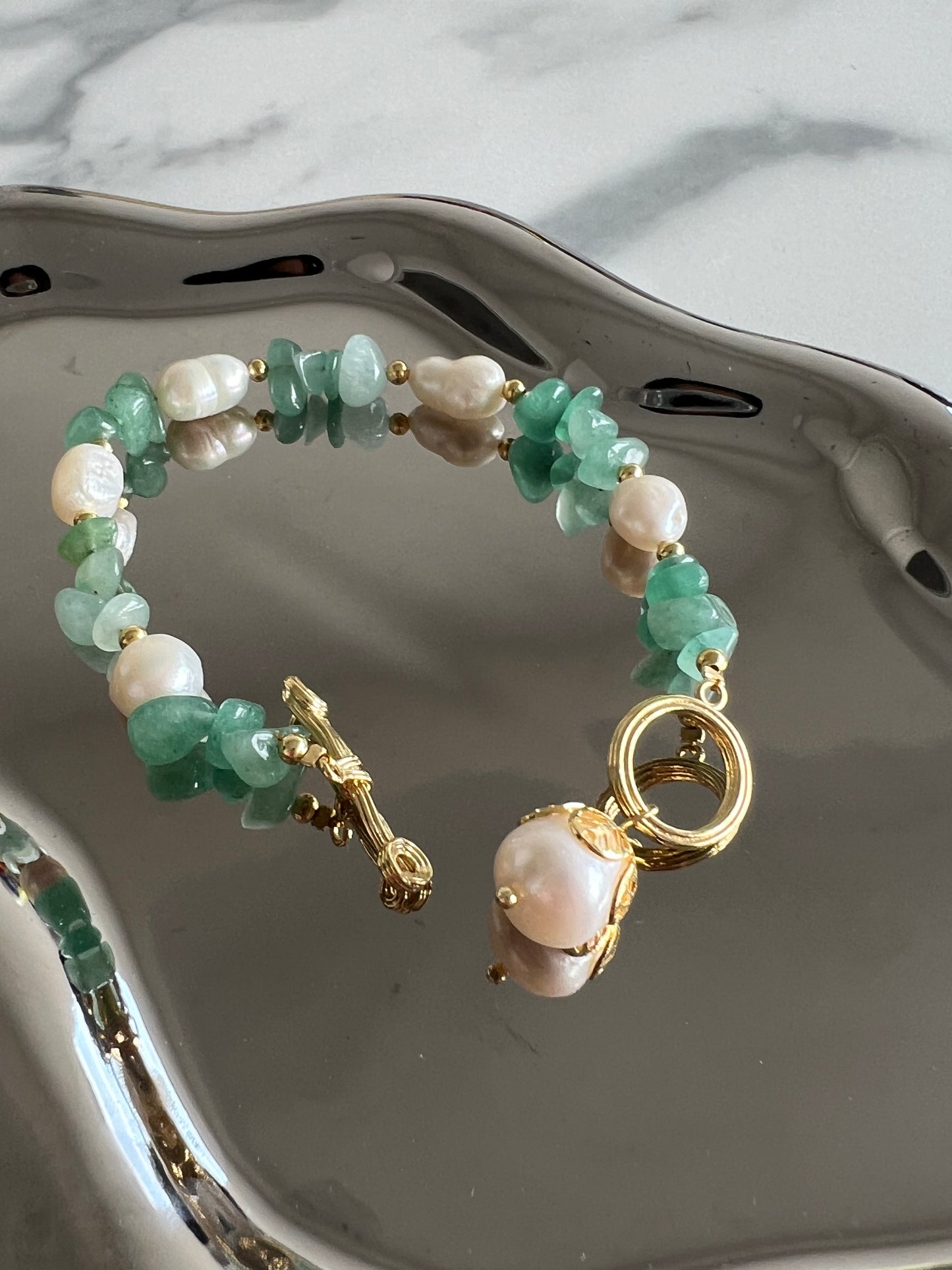 Green Stone Pearl Bracelet