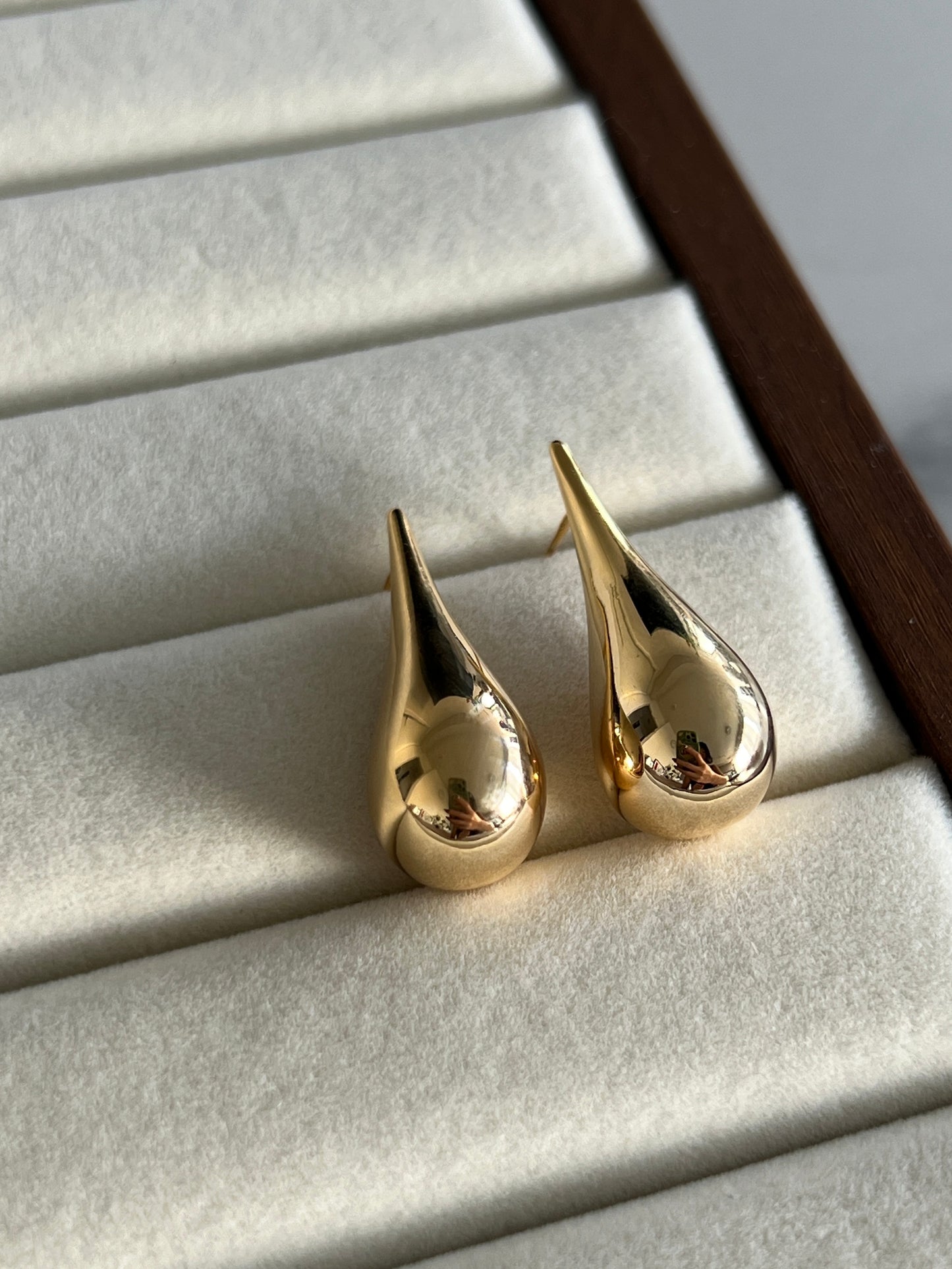 Waterdrop Studs