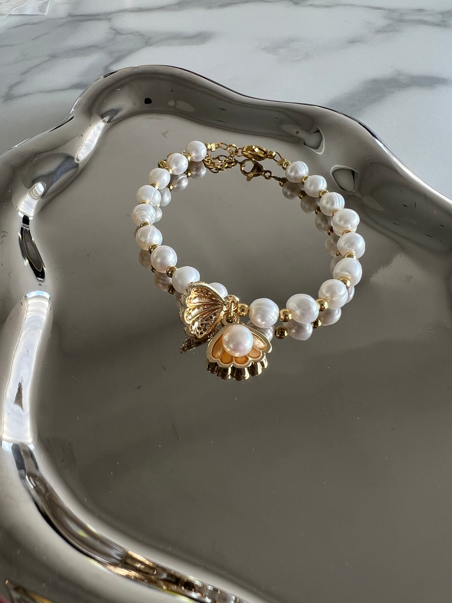 Shell and Pearl Bracelet