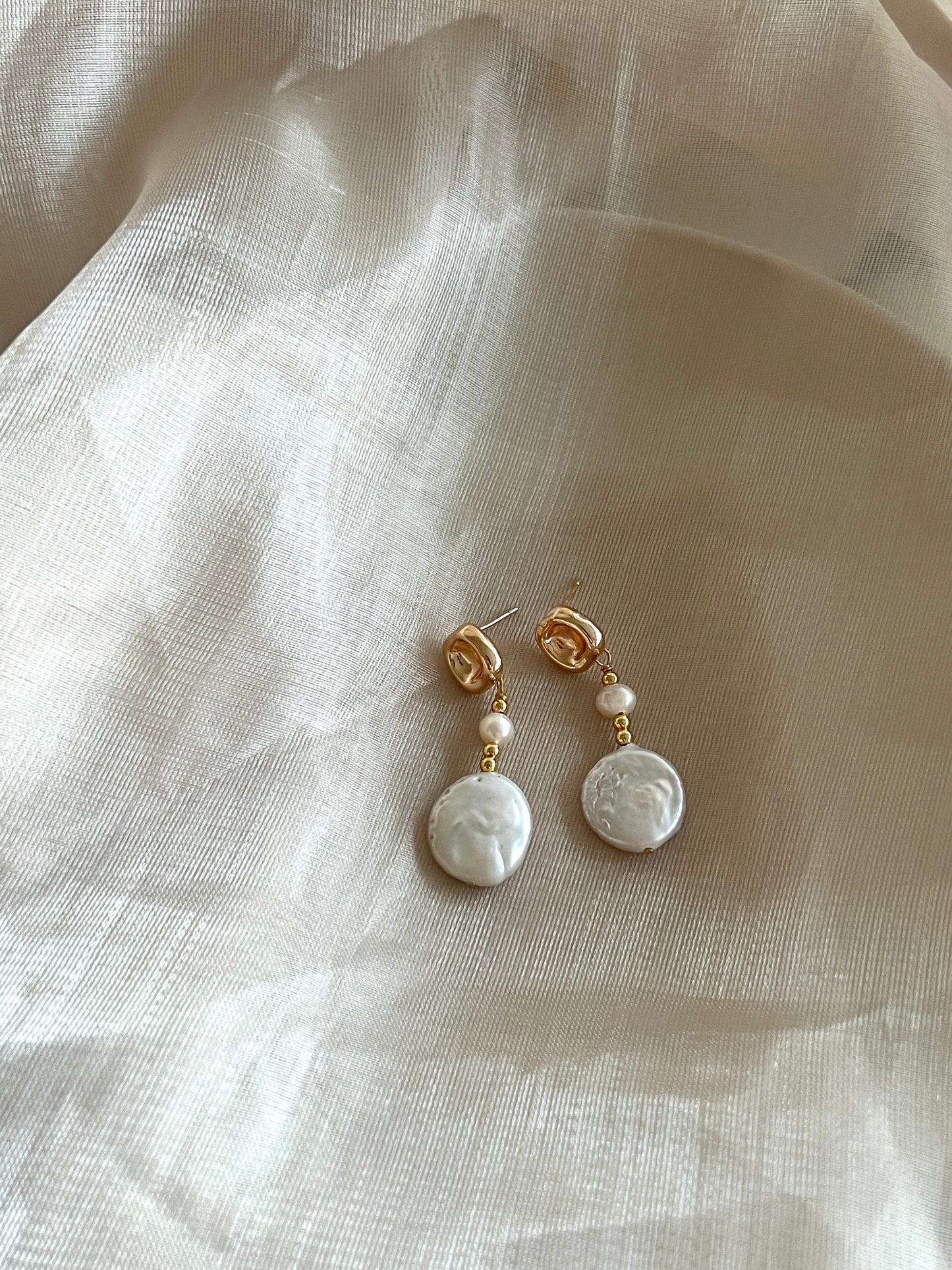 Oceanic Moana Pearl Earrings