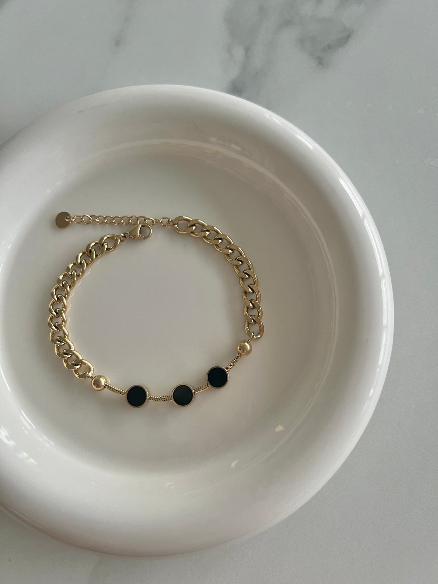 Round Beads Elegant Design Bracelet