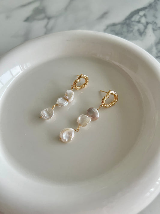 Luna Luxe Golden Baroque Pearl Drops