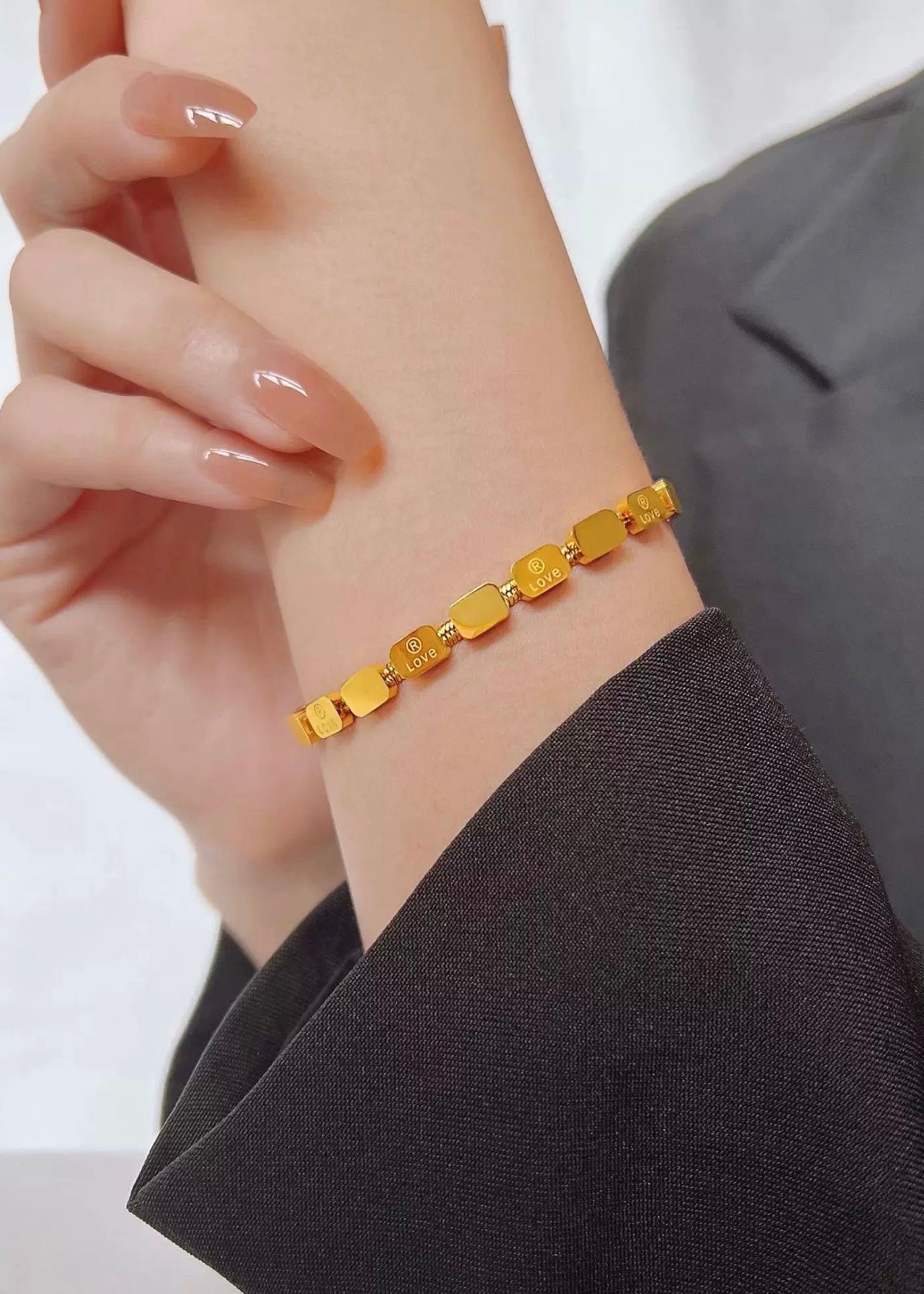 Love Golden Little Square Bracelet