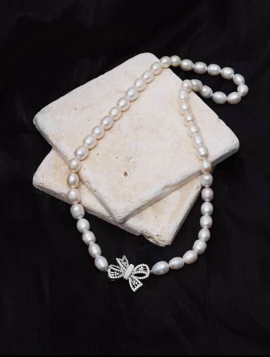 Papillon Pearl Necklace