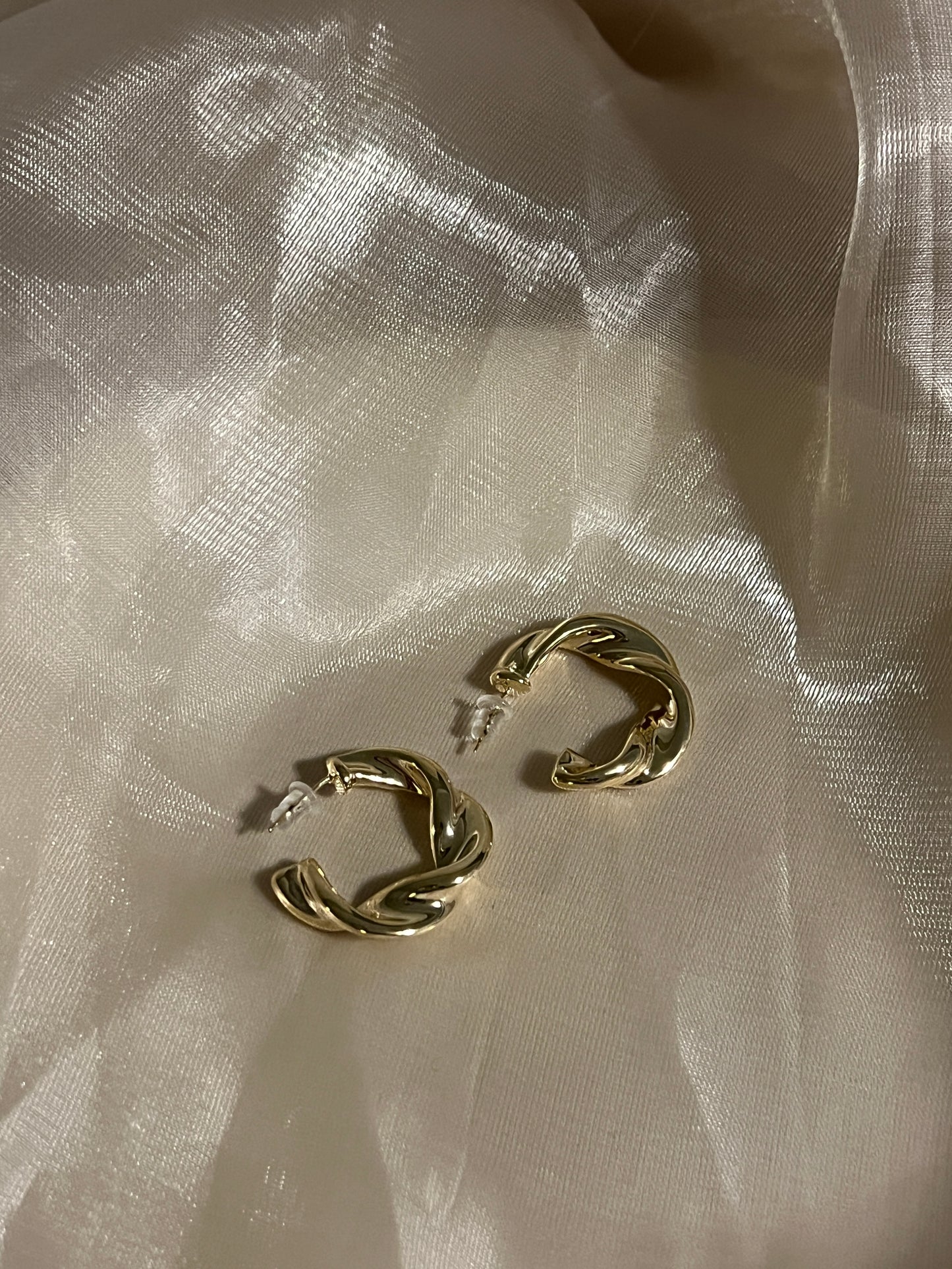 Hibiki Gold Hoops