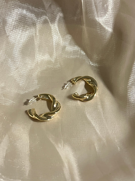 Hibiki Gold Hoops