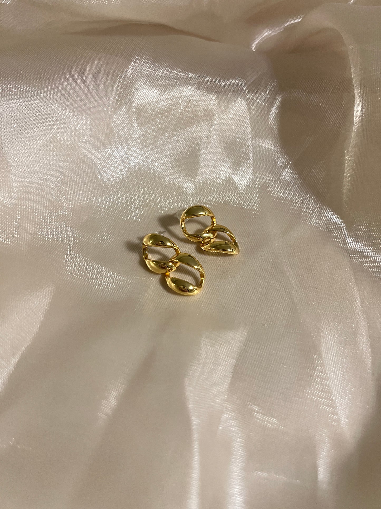 Mia Golden Earrings