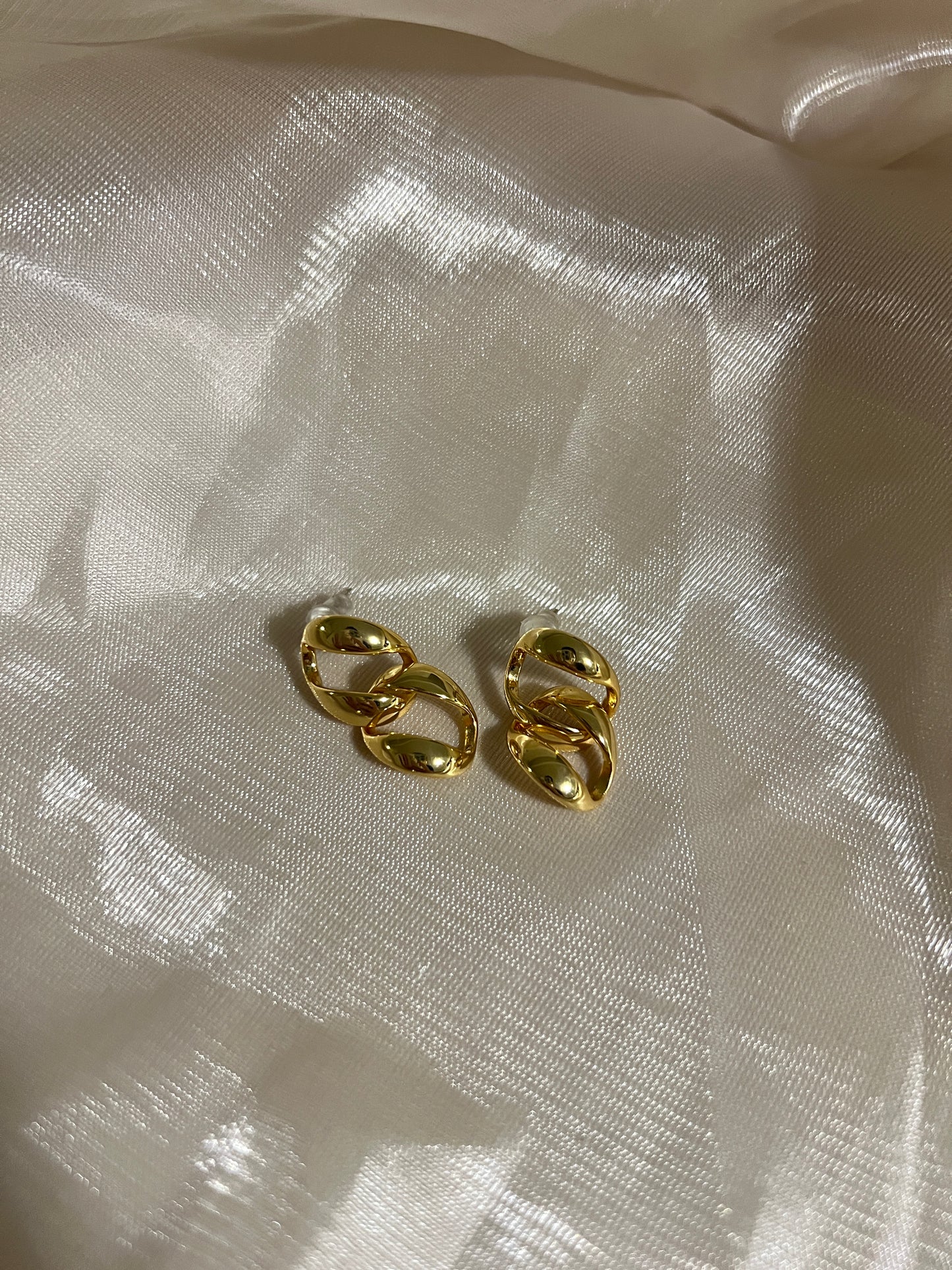 Mia Golden Earrings