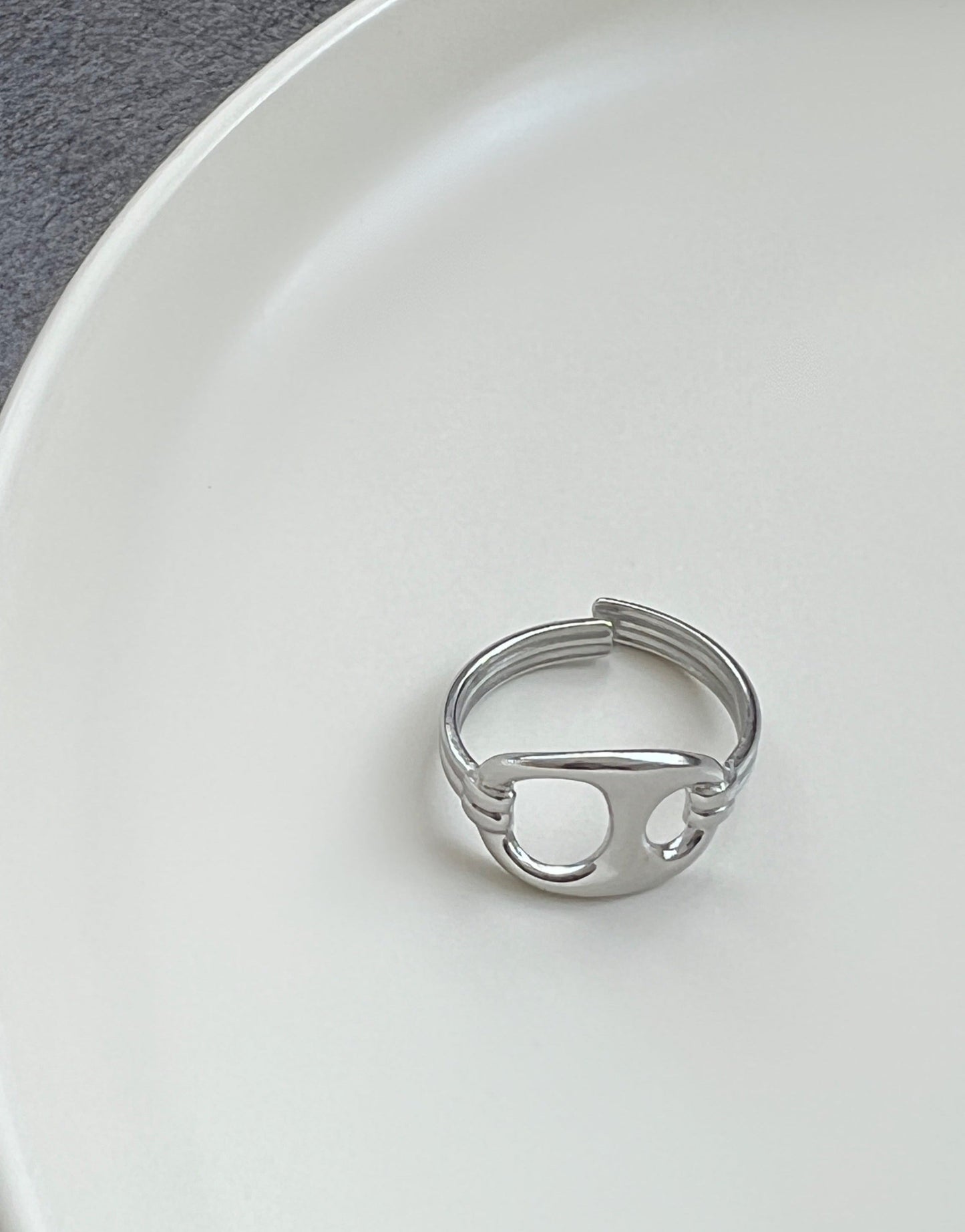 Levi ring