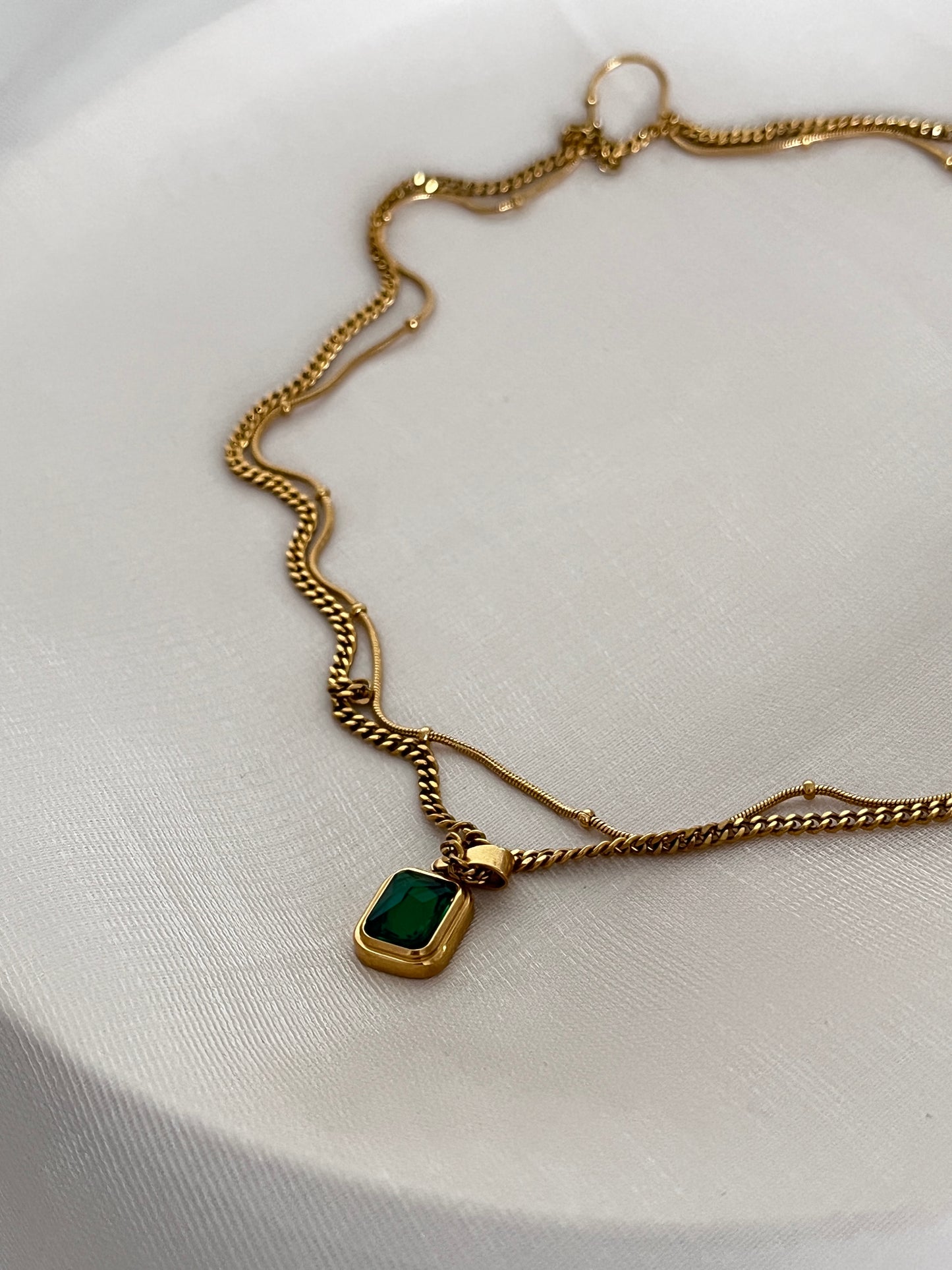 Emerald Two-layer Necklace