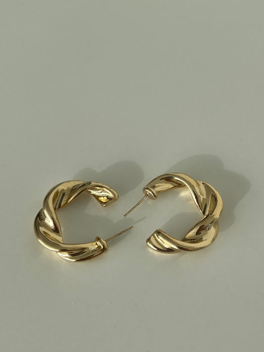 Twisted Hoops earrings