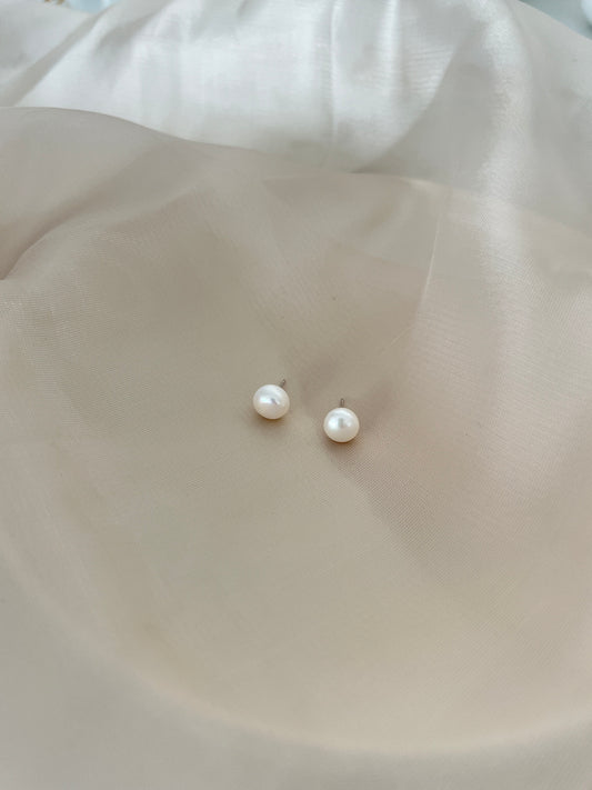 Freshwater Pearl Stud Earrings