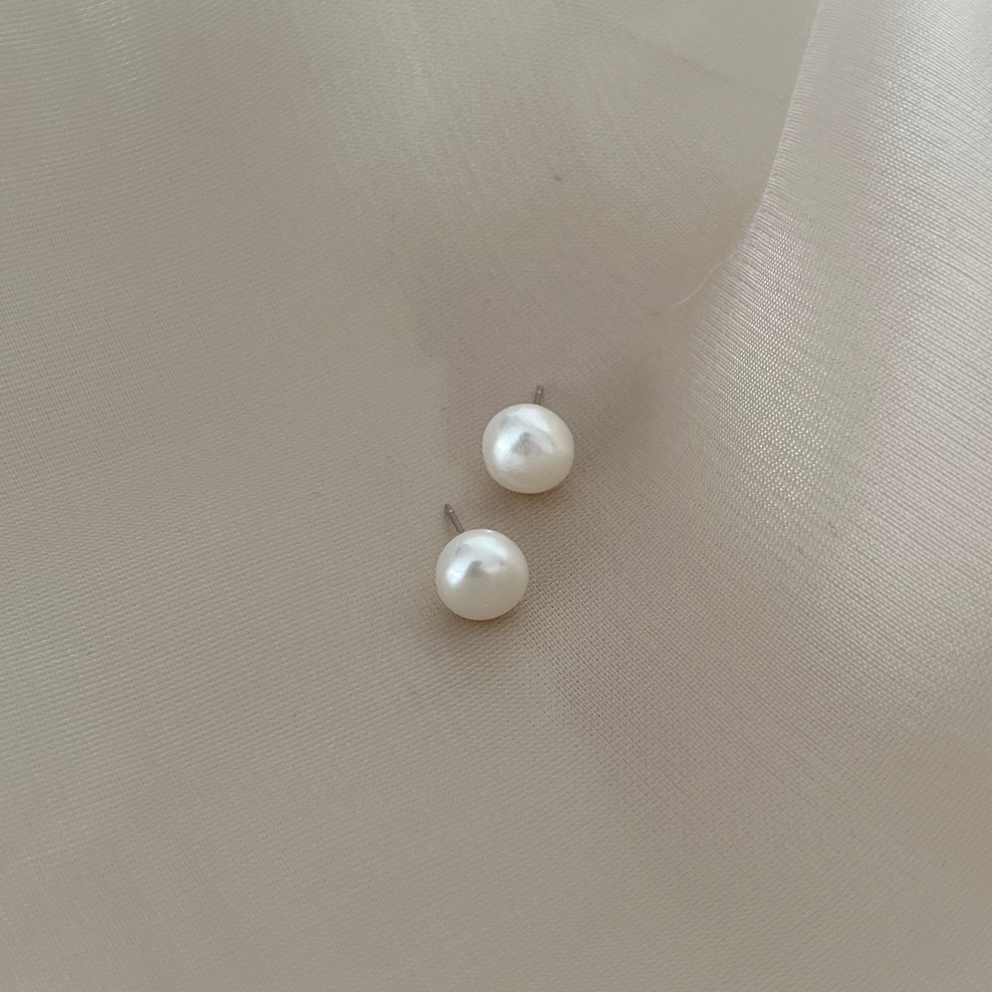 4mm Classic Freshwater Pearl Stud Earrings