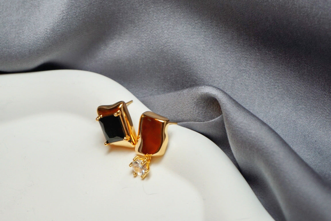 Lavinia Black Zircon Earrings